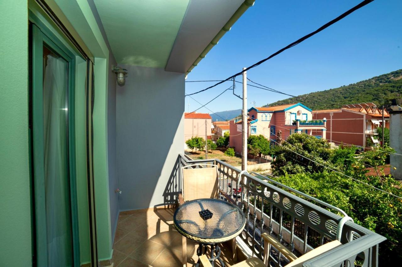 Villa Kirki Apartments Agia Efimia Exteriör bild